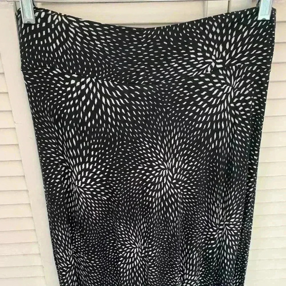 Cato - C Est 1946 Maxi Skirt Women’s size M Black & White Print Faux Wrap Maxi - Picture 11 of 12